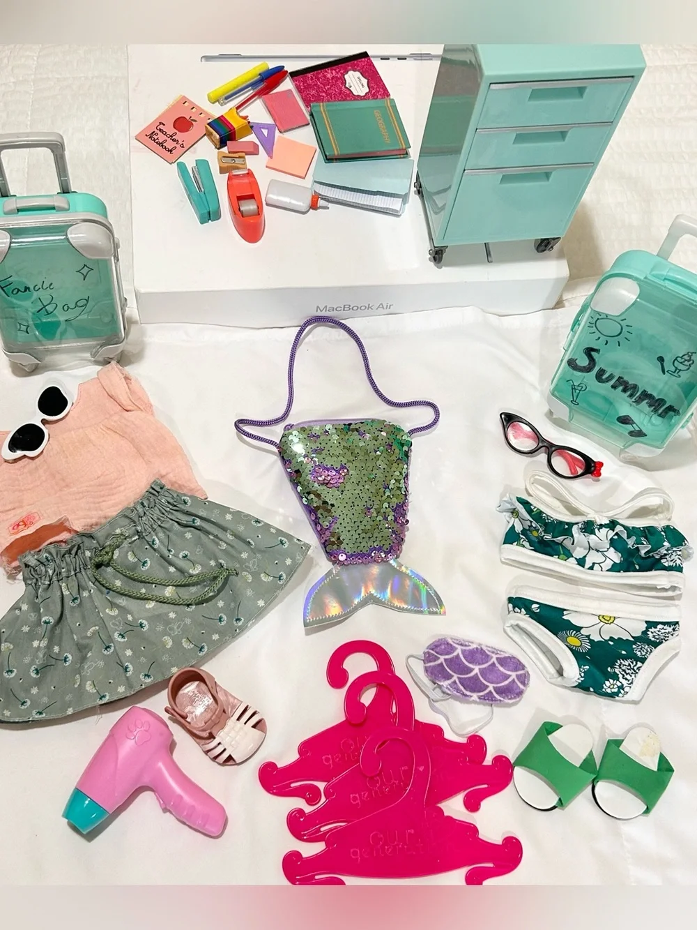 American Girl 18” Truly Me Doll – 2011 Tagged Outfit & Accessory Lot